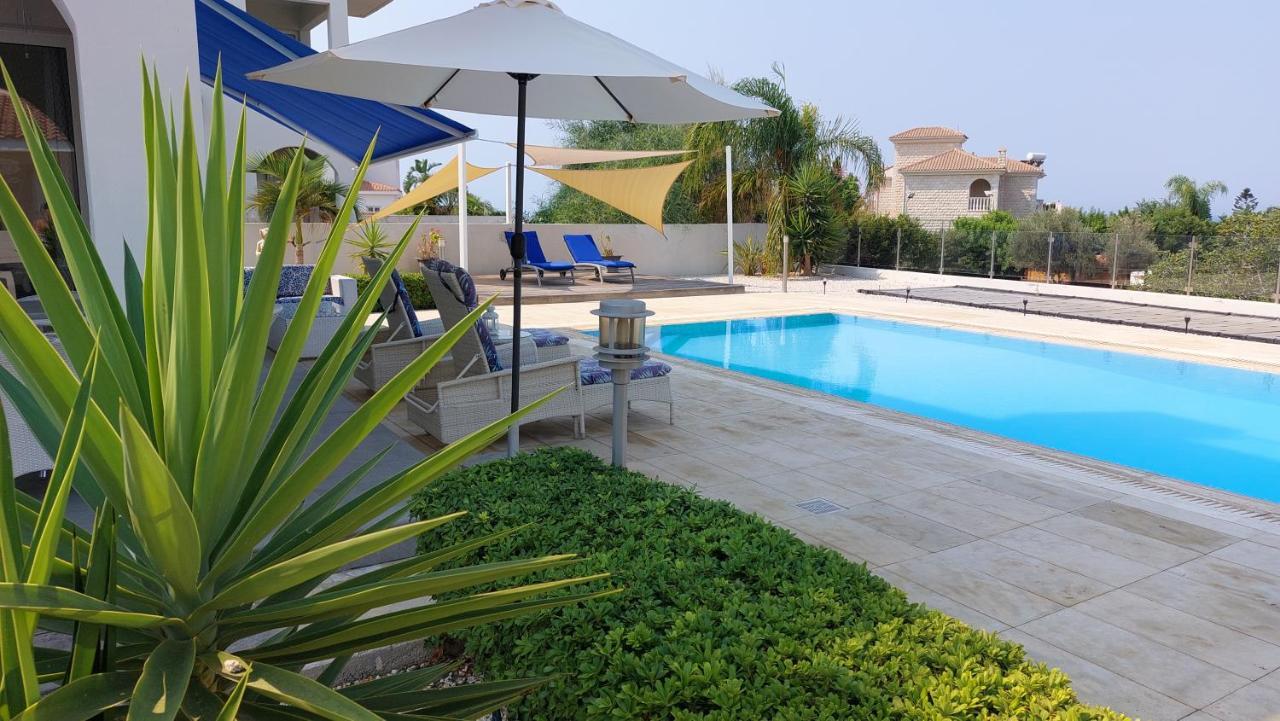 Villa Verdi: Luxury Villa With Private Pool Péjia Kültér fotó